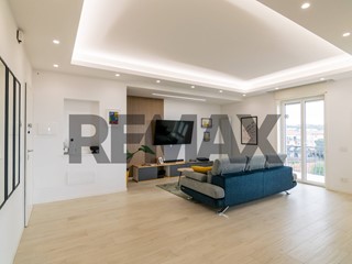 Quadrilocale in Vendita a San Giovanni la Punta, 269'000&euro;, 130 m²