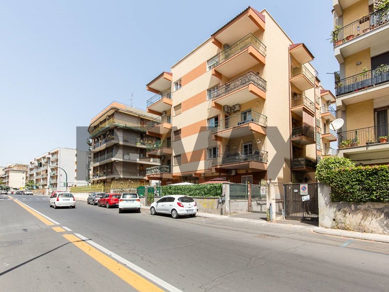 Trilocale in Vendita a Catania, 55'000&euro;, 72 m²