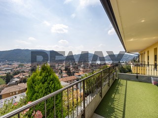 Trilocale in Vendita a Como, 640'000&euro;, 92 m²
