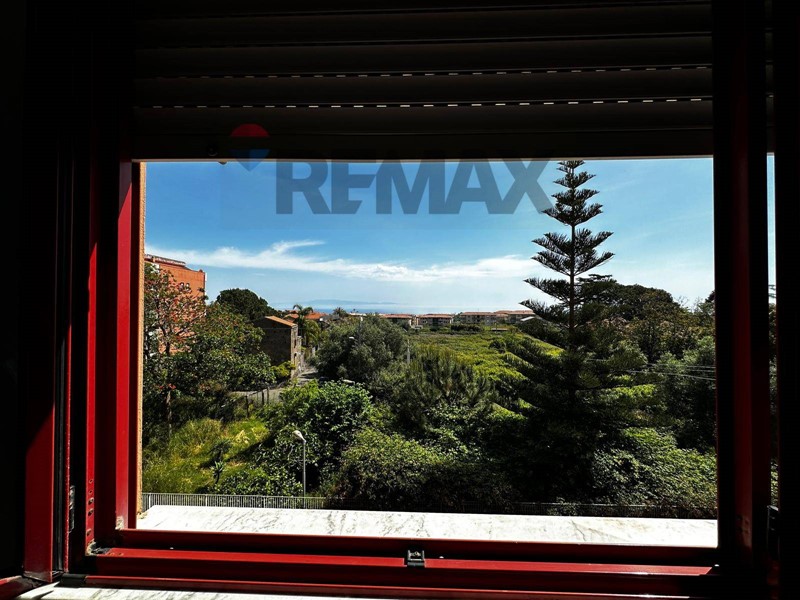 Quadrilocale in Vendita a Giarre, 56'000&euro;, 80 m²