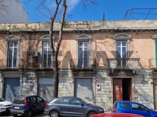 Appartamento in Vendita a Messina, 980'000&euro;, 400 m²
