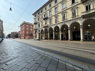 Quadrilocale in Affitto a Torino, 2'000&euro;, 150 m²