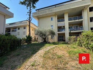 Appartamento in Affitto a Caserta, 1'200&euro;, 160 m²