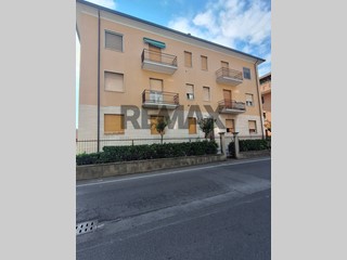 Trilocale in Affitto a Brugherio, 10'800&euro;, 70 m²