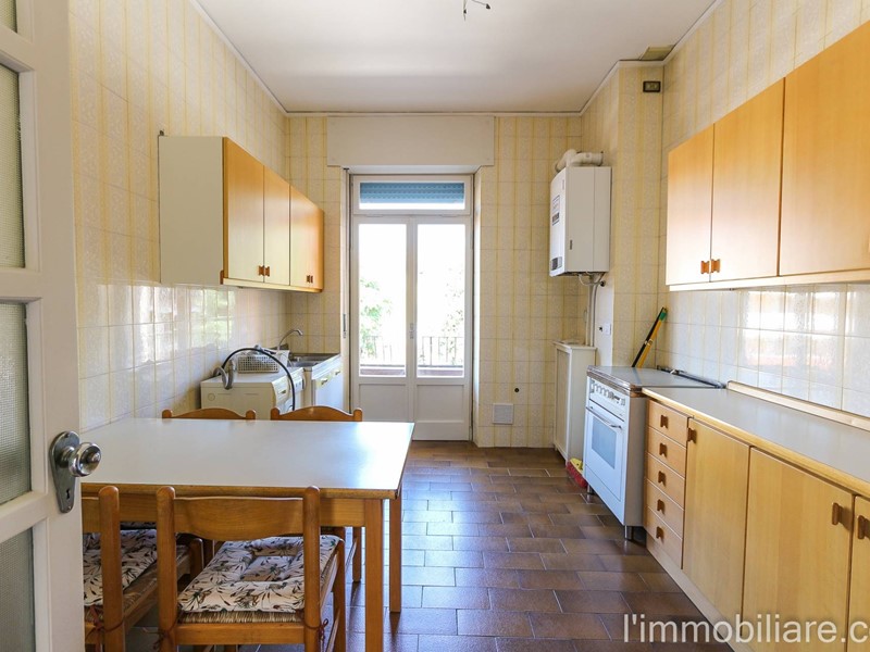 Quadrilocale in Affitto a Verona, 700&euro;, 100 m²