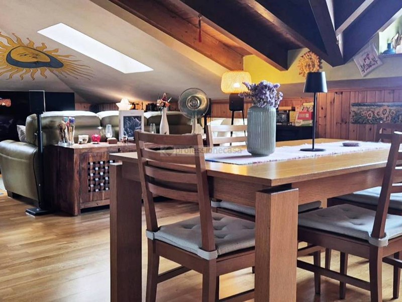 Bilocale in Vendita a Costa Masnaga, 88'000&euro;, 67 m², arredato