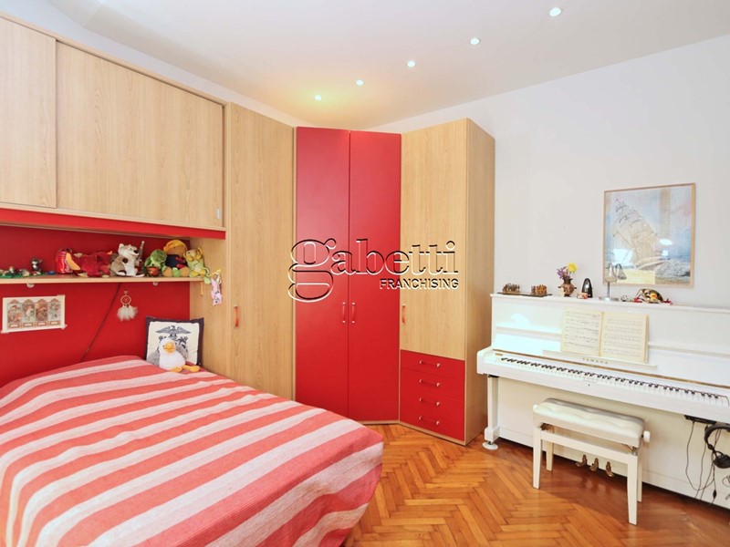 Appartamento in Vendita a Ferrara, 330'000&euro;, 130 m², con Box