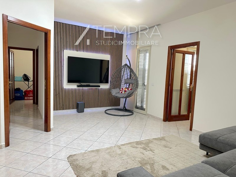 Appartamento in Vendita a Adrano, 114'000&euro;, 90 m²