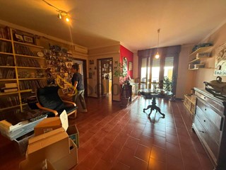 Quadrilocale in Affitto a Modena, 750&euro;, 80 m²