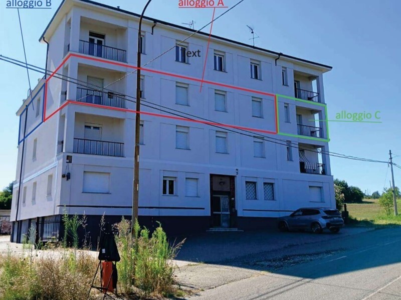 Appartamento in Vendita a San Salvatore Monferrato, 21'600&euro;, 175 m²