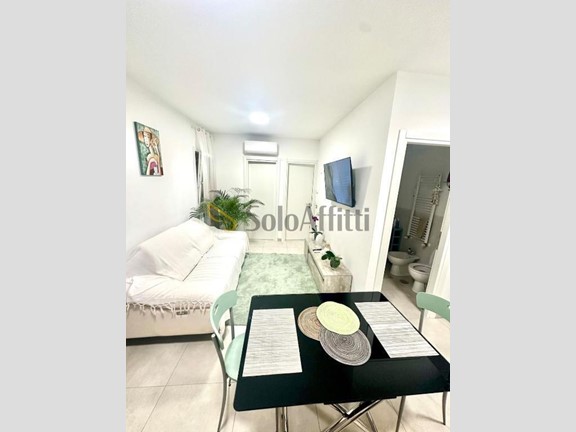 Trilocale in Affitto a Fiumicino, zona Focene, 850&euro;, 70 m², arredato