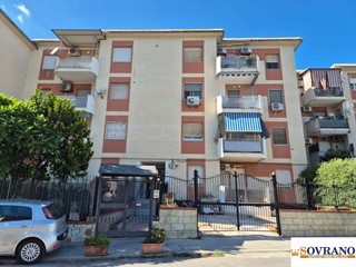 Appartamento in Vendita a Palermo, 109'000&euro;, 105 m²