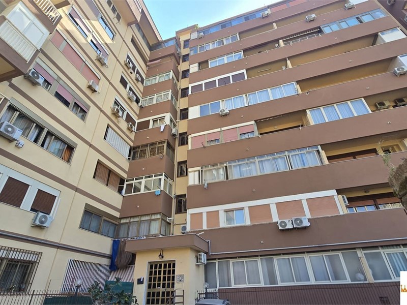 Trilocale in Vendita a Palermo, 129'000&euro;, 79 m²