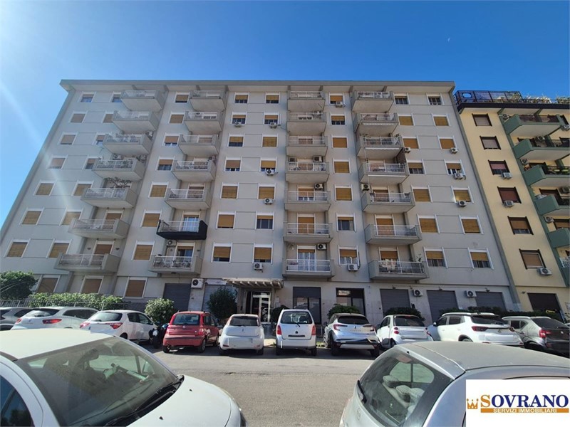Quadrilocale in Vendita a Palermo, 195'000&euro;, 119 m²