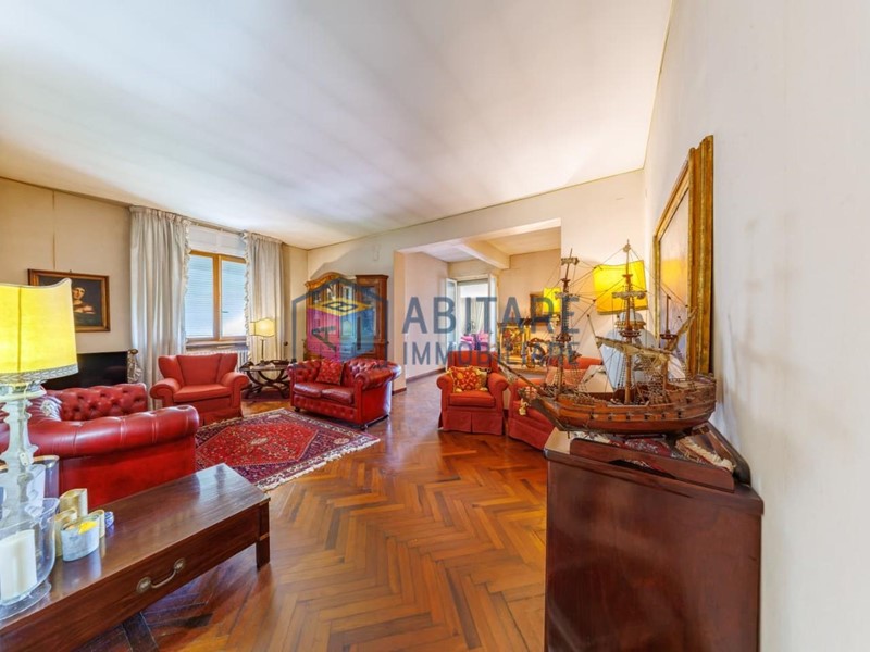 Attico in Vendita a Livorno, 338'000&euro;, 143 m²