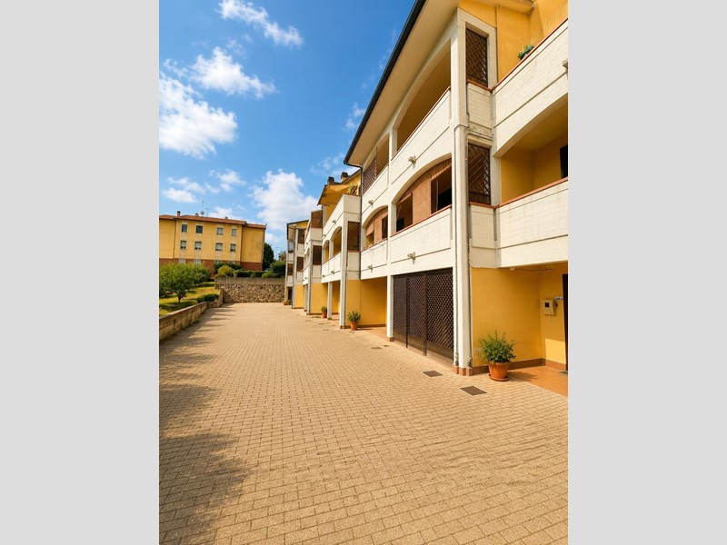 Trilocale in Vendita a Campiglia Marittima, 168'000&euro;, 60 m², arredato, con Box