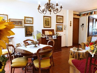 Appartamento in Vendita a Pisa, 225'000&euro;, 95 m², con Box