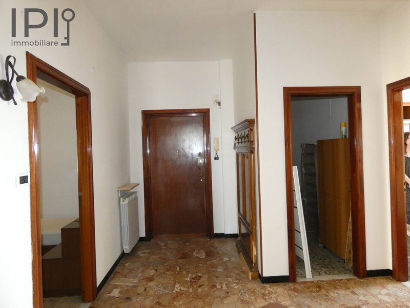 Quadrilocale in Vendita a Cairo Montenotte, 120'000&euro;, 110 m²
