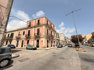 Bilocale in Vendita a Siracusa, 79'000&euro;, 75 m²