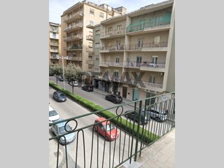 Quadrilocale in Vendita a Caltagirone, 120'000&euro;, 190 m²