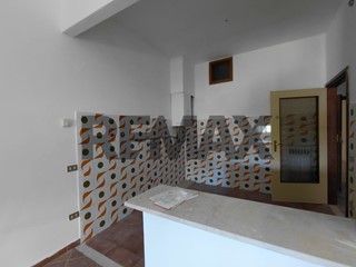 Quadrilocale in Vendita a Gualdo Tadino, 61'000&euro;, 106 m²