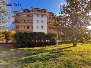 Appartamento in Vendita a Aosta, 650'000&euro;, 172 m²