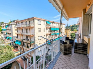 Quadrilocale in Affitto a Arenzano, 850&euro;, 100 m²