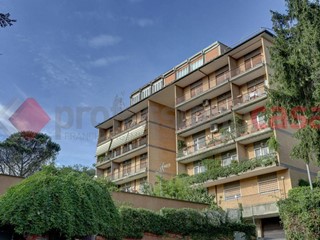 Appartamento in Vendita a Roma, 445'000&euro;, 160 m²