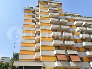 Trilocale in Vendita a Sesto San Giovanni, 215'000&euro;, 92 m²