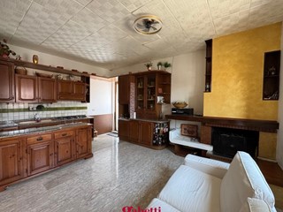 Quadrilocale in Vendita a San Salvo, 107'000&euro;, 93 m²