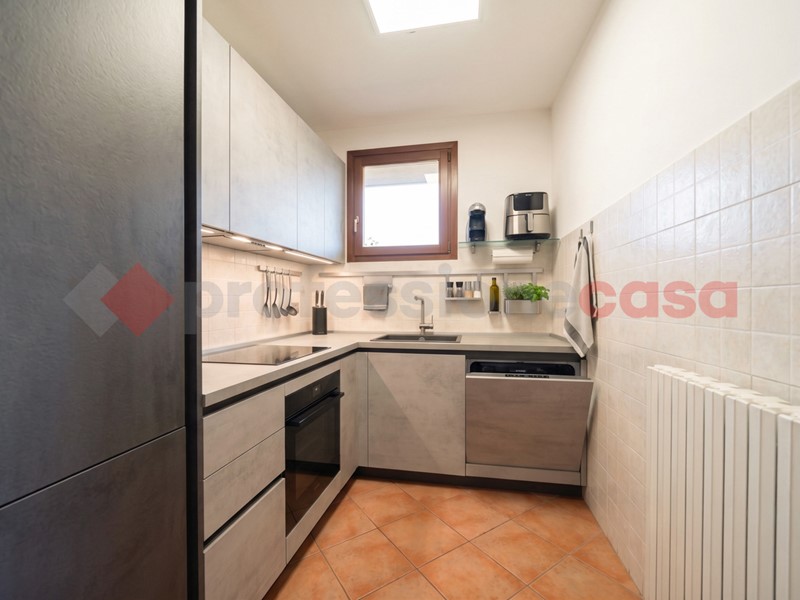 Trilocale in Vendita a Cecina, 160'000&euro;, 64 m², con Box