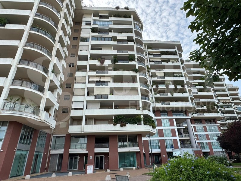 Bilocale in Affitto a Bari, 1'300&euro;, 75 m²