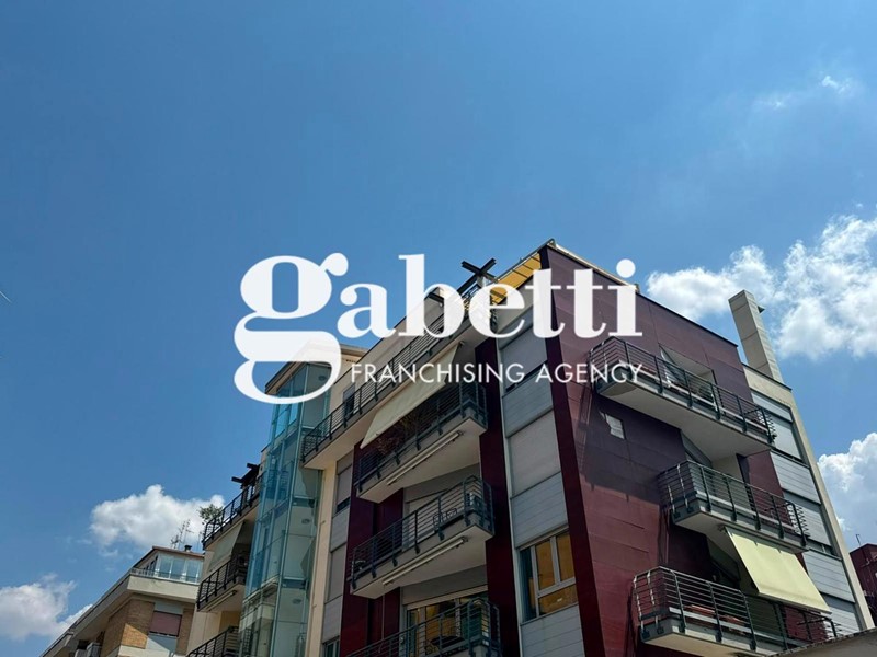 Bilocale in Vendita a Roma, 239'000&euro;, 55 m²