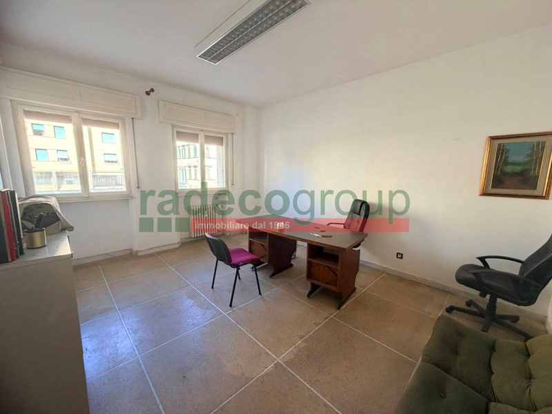 Trilocale in Vendita a Livorno, zona centro storico, 120'000&euro;, 65 m²