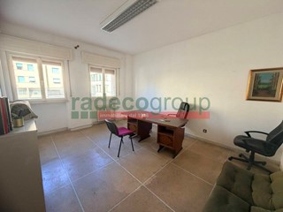 Trilocale in Vendita a Livorno, zona centro storico, 120'000&euro;, 65 m²