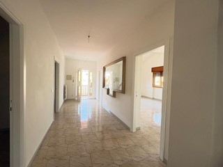 Appartamento in Vendita a Guidonia Montecelio, zona Collefiorito, 229'000&euro;, 140 m²