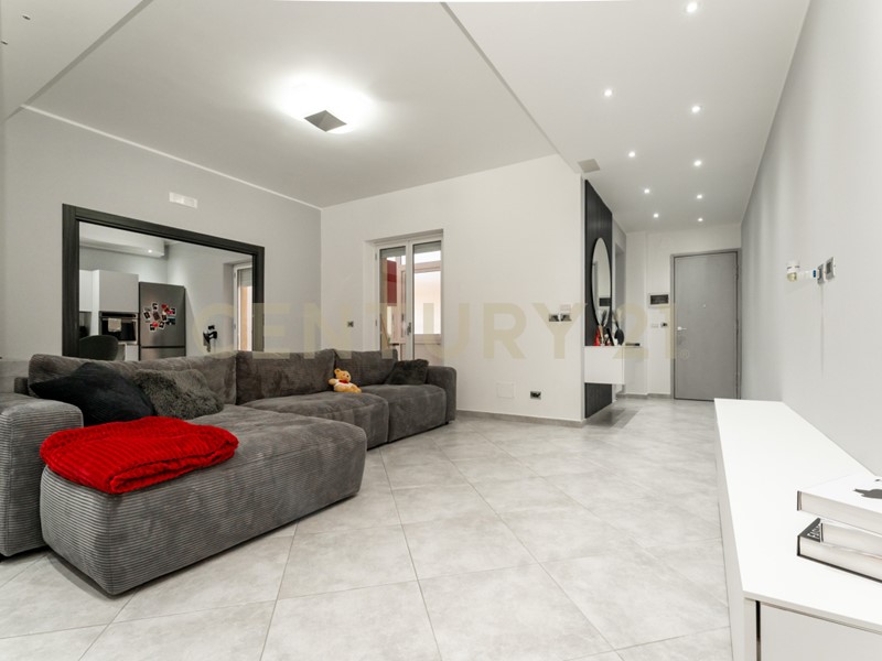 Trilocale in Vendita a Catania, 189'000&euro;, 85 m², arredato