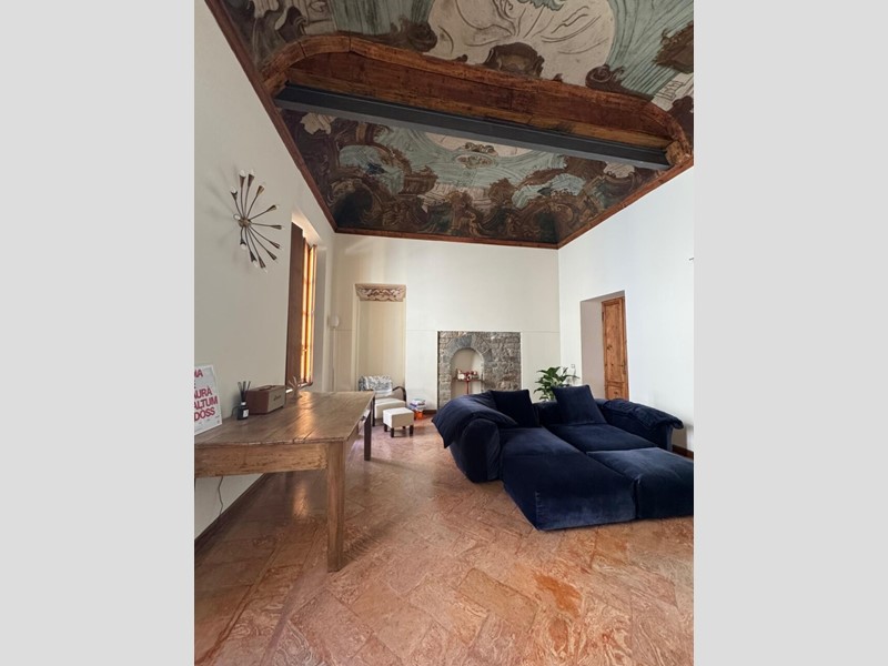 Bilocale in Affitto a Como, 1'900&euro;, 85 m², arredato