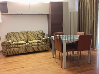 Bilocale in Affitto a Bari, zona Centro, 950&euro;, 60 m², arredato