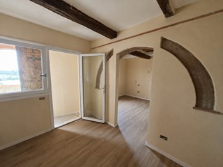 Trilocale in Vendita a Peccioli, 120'000&euro;, 75 m²
