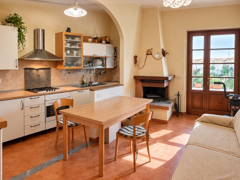 Appartamento in Vendita a San Miniato, zona Balconevisi, 127'000&euro;, 155 m², con Box