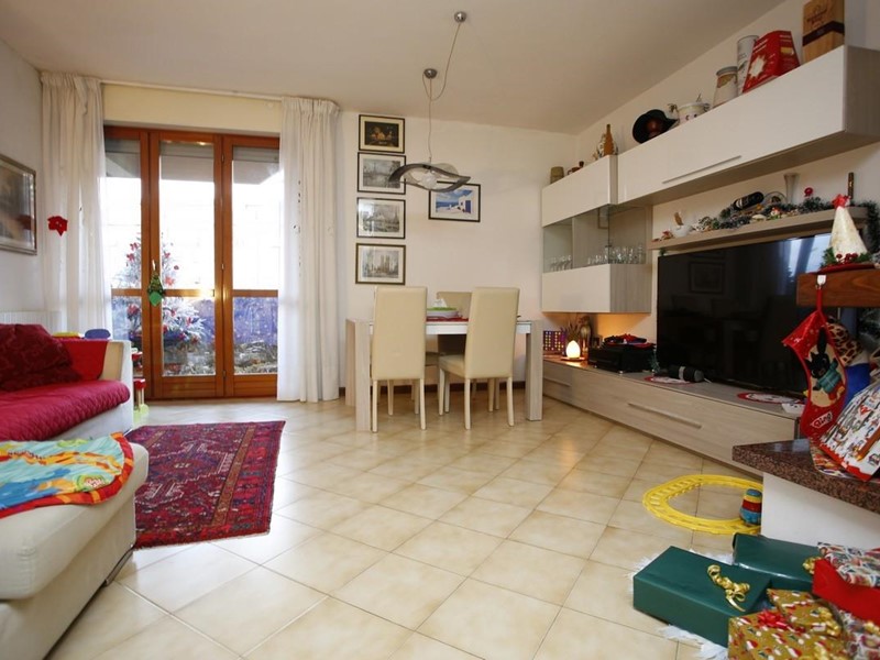 Appartamento in Vendita a Carrara, 249'000&euro;, 121 m², con Box