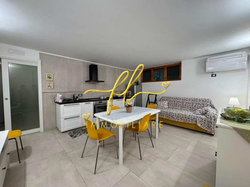 Trilocale in Vendita a Rosignano Marittimo, zona Castiglioncello, 115'000&euro;, 70 m², arredato