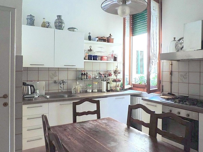 Appartamento in Vendita a Viareggio, 550'000&euro;, 140 m², arredato
