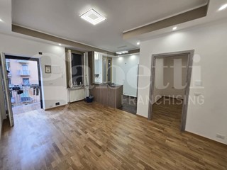 Bilocale in Vendita a Sesto San Giovanni, 202'000&euro;, 65 m²