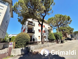 Trilocale in Vendita a Pordenone, 139'000&euro;, 90 m², con Box