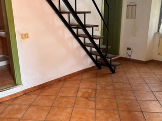 Appartamento in Vendita a Civita Castellana, 40'000&euro;, 70 m²