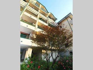 Trilocale in Vendita a Legnano, 238'000&euro;, 130 m², con Box