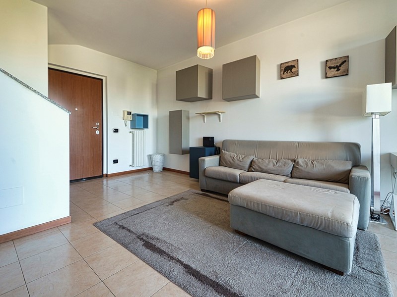 Trilocale in Vendita a Seveso, 199'000&euro;, 85 m², con Box