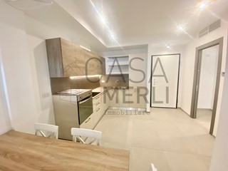 Bilocale in Affitto a Aosta, zona Via Chambery, 1'000&euro;, 70 m², arredato, con Box